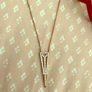 Necklace (perfect for V-necks)